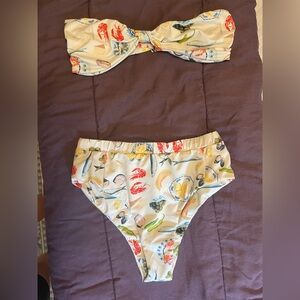 Lisa says gah bikini set